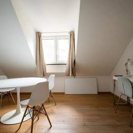 Old Town 2 Baths Apartment