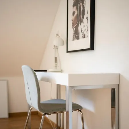 Old Town 2 Baths Ντίσελντορφ