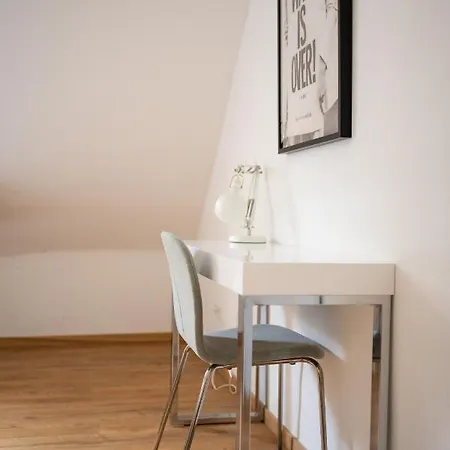 Old Town 2 Baths Apartment *