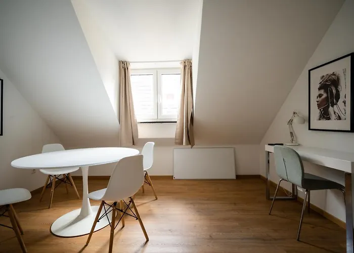 Old Town 2 Baths Apartment